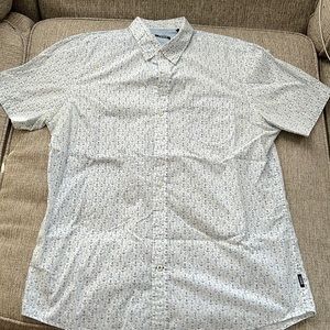 Izod Men's Short Sleeve Button Down
